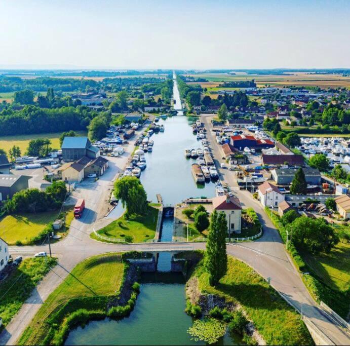 Appartement Les Sorciers, La Diligence St Jean De Losne Escape Game Immersif à Saint-Jean-de-Losne Extérieur photo